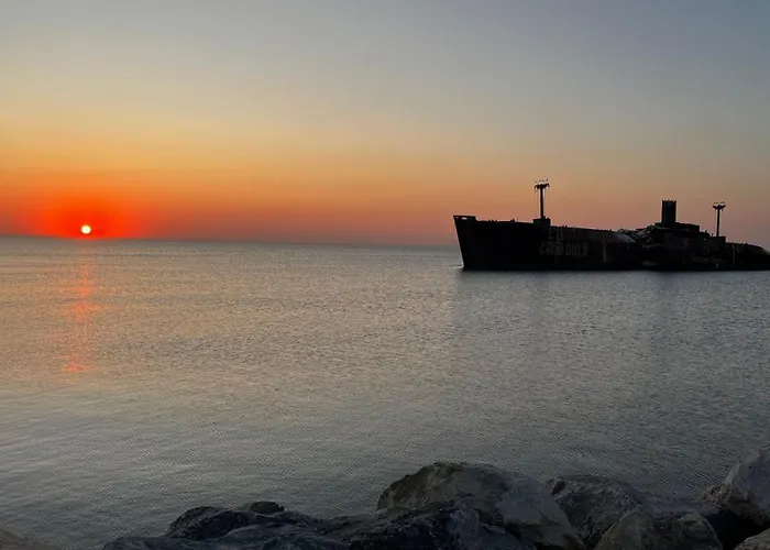 Twin Waves Apartment *