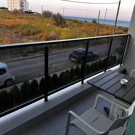 Twin Waves Apartman *